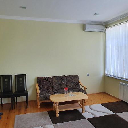 Sheki Avtovagzal Motel מראה חיצוני תמונה