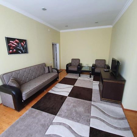 Sheki Avtovagzal Motel מראה חיצוני תמונה