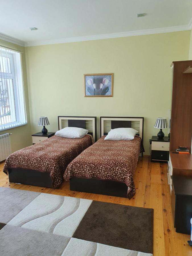 Sheki Avtovagzal Motel מראה חיצוני תמונה