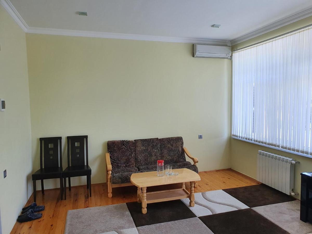Sheki Avtovagzal Motel מראה חיצוני תמונה