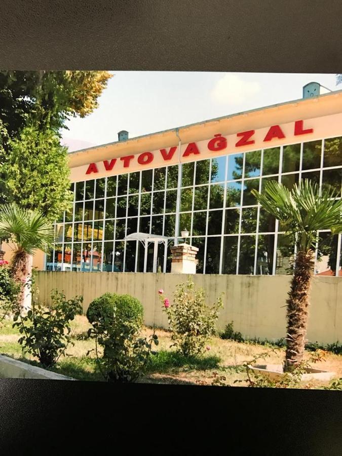Sheki Avtovagzal Motel מראה חיצוני תמונה