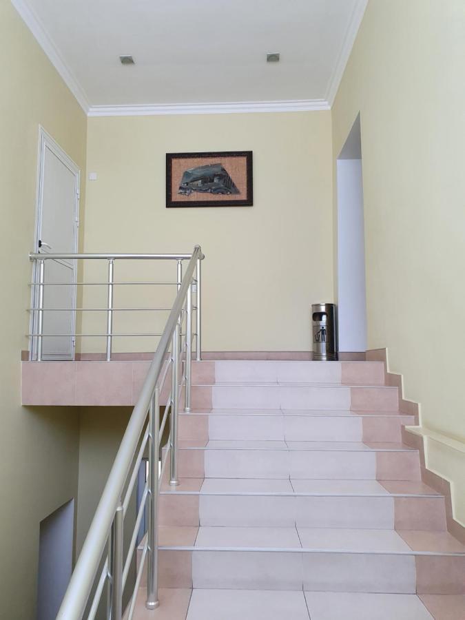 Sheki Avtovagzal Motel מראה חיצוני תמונה