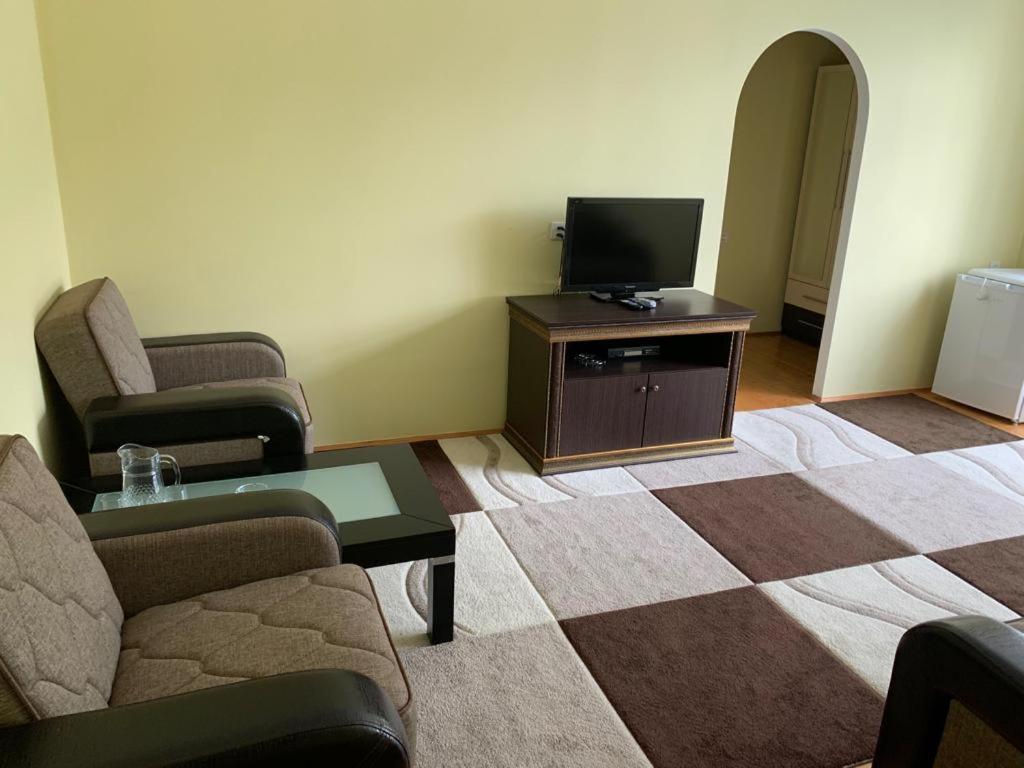 Sheki Avtovagzal Motel מראה חיצוני תמונה