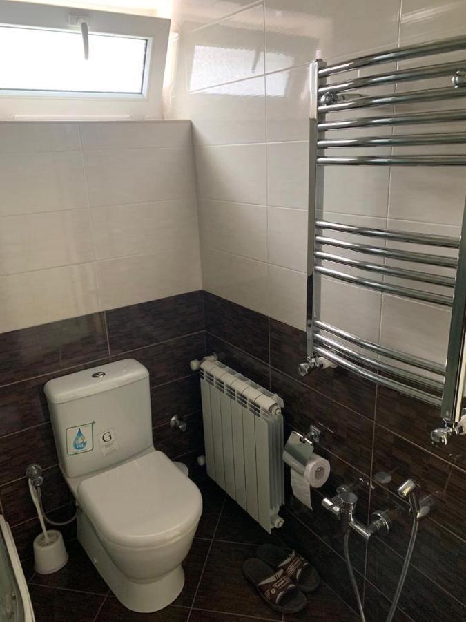 Sheki Avtovagzal Motel מראה חיצוני תמונה