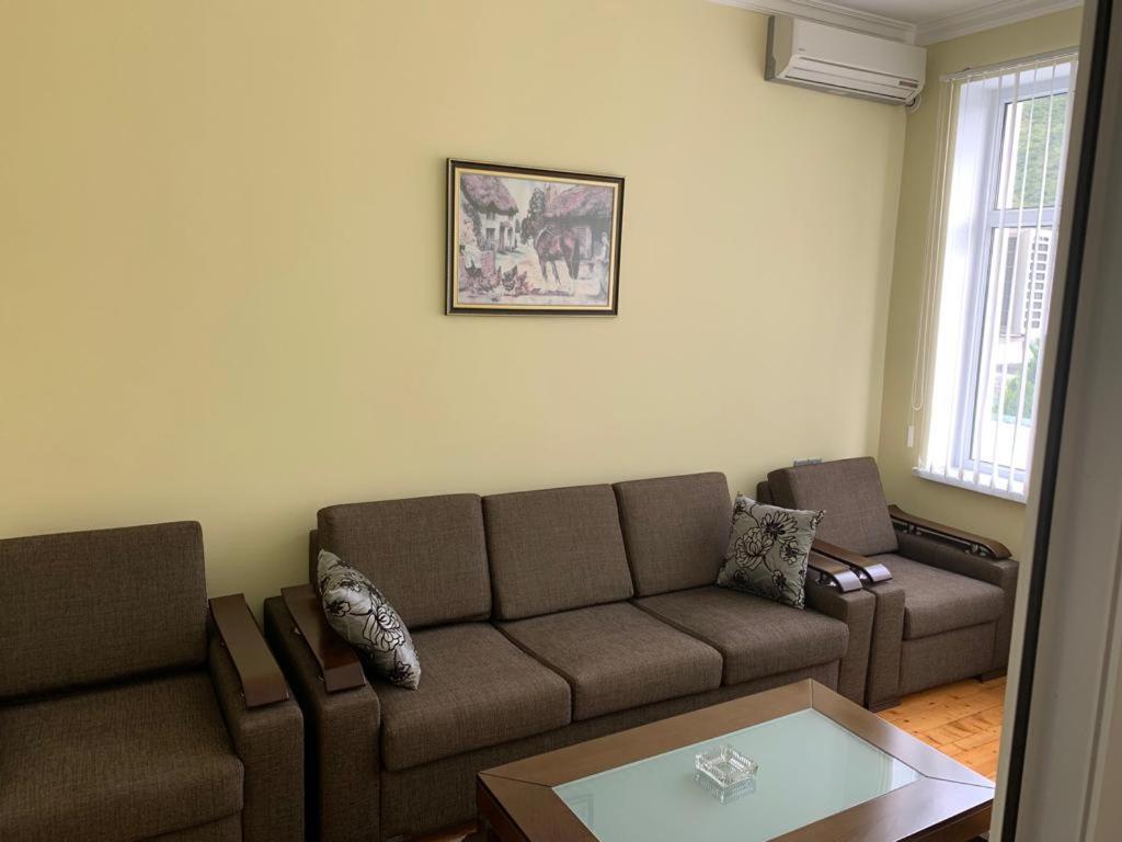 Sheki Avtovagzal Motel מראה חיצוני תמונה
