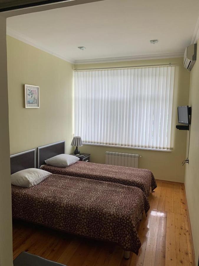 Sheki Avtovagzal Motel מראה חיצוני תמונה